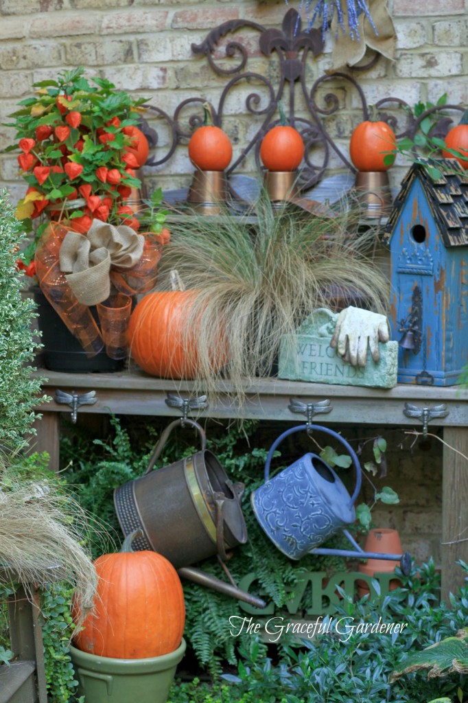 My fall potting bench.